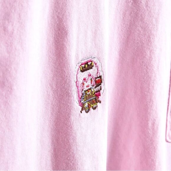 OMOCAT Pixel Calliope Pocket T-Shirt Pink XL NWT IN PACKAGE‎ - Picture 4 of 8
